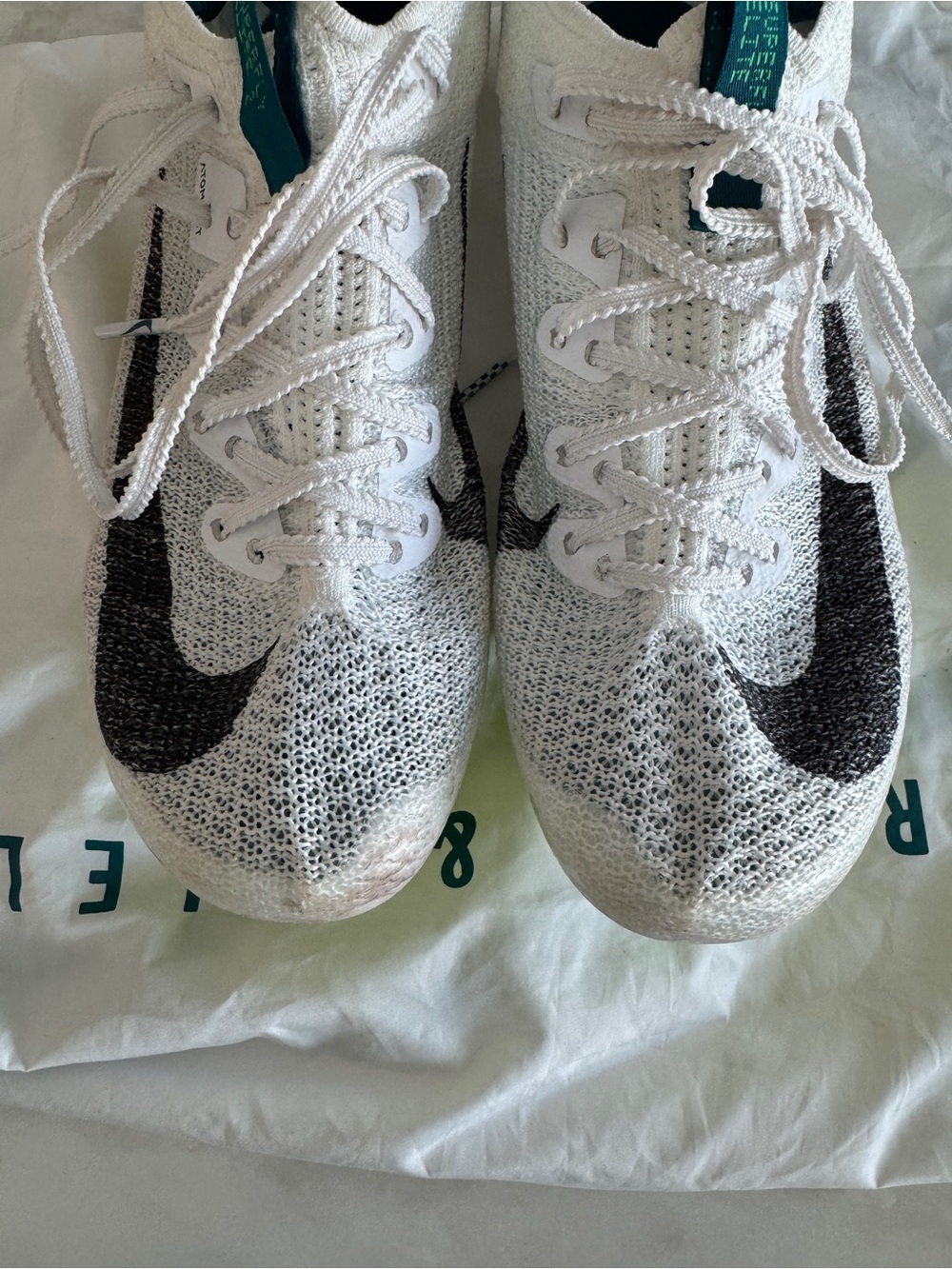 Nike White and Teal Flyknit Running Track Shoes with Black Swoosh spikes - Picture 6 of 13